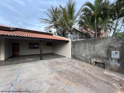 Casa para Locação, em Cornélio Procópio, bairro Jardim Bandeirantes, 3 dormitórios, 3 banheiros, 1 suíte, 2 vagas