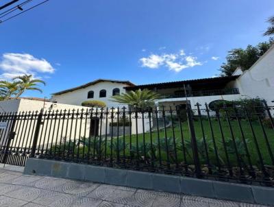 Casa para Venda, em Ipatinga, bairro Castelo, 5 dormitrios, 3 banheiros, 2 sutes, 4 vagas