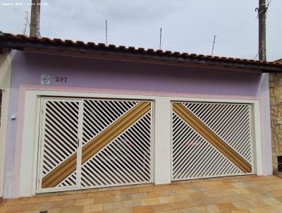 Casa para Venda, em Piracicaba, bairro Nossa Senhora de Fátima, 3 dormitórios, 1 banheiro, 1 suíte, 2 vagas