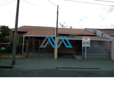 Casa para Venda, em Londrina, bairro Jardim Acapulco, 2 dormitrios, 1 banheiro, 1 vaga