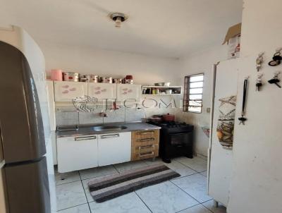 Casa para Venda, em Itapetininga, bairro GRAMADOS 2, 2 dormitrios, 1 banheiro, 2 vagas