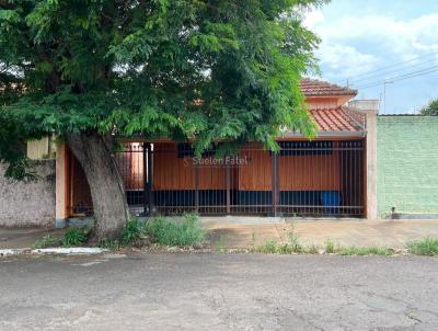 Casa para Venda, em Ourinhos, bairro Jardim Bela Vista, 3 dormitrios, 2 banheiros, 2 vagas