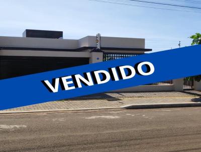 Casa para Venda, em Foz do Iguau, bairro JARDIM IPE III, 2 dormitrios, 1 banheiro, 1 sute, 2 vagas