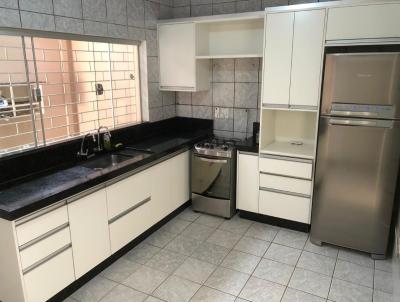 Casa para Venda, em Presidente Prudente, bairro Cerejeiras, Pq. das, 4 dormitrios, 2 banheiros, 2 vagas