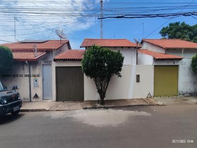 Casa para Venda, em Araguari, bairro Goias, 2 dormitórios, 1 banheiro, 1 vaga