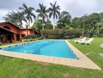 Casa para Venda, em Terespolis, bairro Santa Rita, 4 dormitrios, 4 banheiros, 3 sutes, 5 vagas