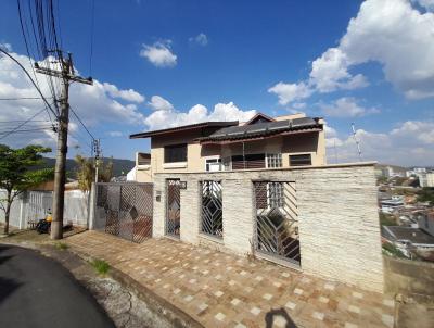 Casa para Venda, em Poos de Caldas, bairro Jardim Planalto, 4 dormitrios, 4 banheiros, 1 sute, 4 vagas