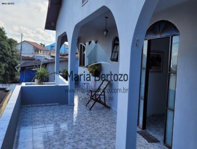 Casa para Venda, em Aruj, bairro Vila Pilar, 5 dormitrios, 3 banheiros, 3 vagas