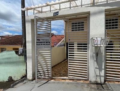 Casa para Locao, em Telmaco Borba, bairro Area 2, 3 dormitrios, 1 banheiro, 1 vaga