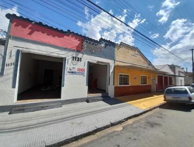 Casa para Venda, em Poços de Caldas, bairro Vila Cruz, 3 dormitórios, 2 banheiros, 2 vagas
