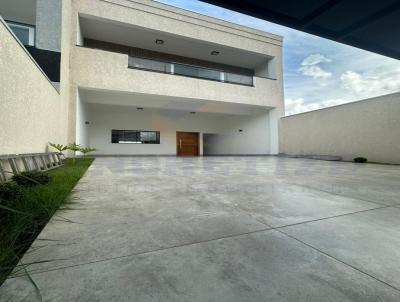 Casa para Venda, em Campo Mouro, bairro Vila Teixeira, 3 banheiros, 3 sutes, 4 vagas