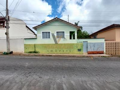 Casa para Venda, em Alfenas, bairro Centro, 4 dormitrios, 2 banheiros, 1 vaga