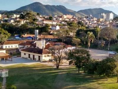 Chcara para Venda, em Paraispolis, bairro , 3 dormitrios, 1 banheiro, 1 sute, 2 vagas