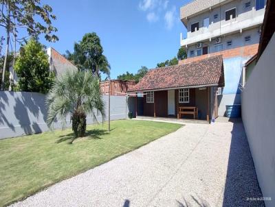 Casa de Praia para Temporada, em Bombinhas, bairro Mariscal, 3 dormitrios, 1 banheiro, 2 vagas