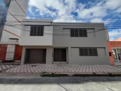 Casa para Locação, em Rio Grande, bairro Centro, 3 dormitórios, 4 banheiros, 1 suíte, 1 vaga