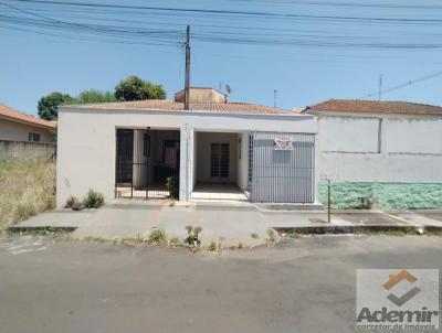 Casa para Venda, em Santo Antnio da Platina, bairro Centro, 6 dormitrios, 4 banheiros, 2 sutes, 2 vagas
