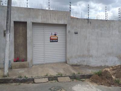 Casa para Venda, em Arapiraca, bairro Nilo Coelho, 3 dormitrios, 1 banheiro, 1 sute, 2 vagas