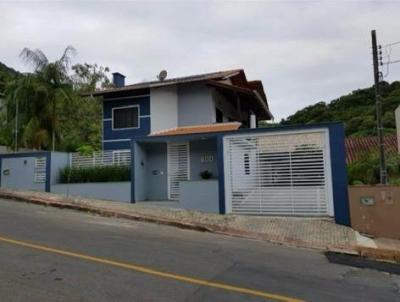 Casa para Venda, em Jaragu do Sul, bairro Vila Baependi, 3 dormitrios, 2 banheiros, 1 sute, 3 vagas