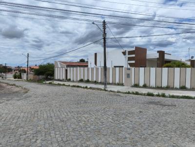 Casa para Venda, em Feira de Santana, bairro MUCHILA , 2 dormitórios, 1 banheiro, 2 suítes, 2 vagas