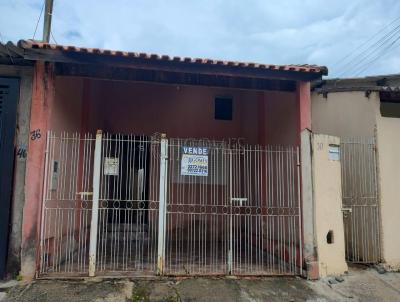 Casa para Venda, em Itapetininga, bairro VILA ARRUDA, 3 dormitrios, 1 banheiro, 1 vaga