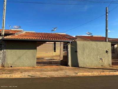 Casa para Venda, em Taquarituba, bairro CDHU - Pedro Barros, 2 dormitrios, 1 banheiro, 2 vagas