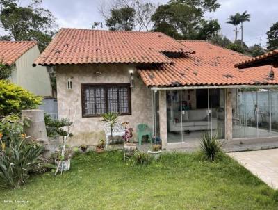 Casa para Venda, em Miguel Pereira, bairro Lagoinha, 2 dormitrios, 1 banheiro, 1 sute, 1 vaga