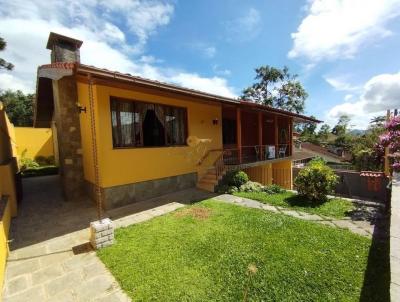 Casa para Venda, em Terespolis, bairro Iucas, 5 dormitrios, 4 banheiros, 4 sutes, 2 vagas