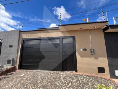 Casa para Venda, em Rio Verde, bairro Residencial Veneza, 3 dormitrios, 3 banheiros, 1 sute, 2 vagas