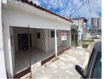 Casa para Venda, em Natal, bairro Dix-Sept Rosado, 3 dormitrios, 1 banheiro, 1 vaga
