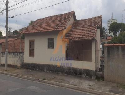 Casa para Venda, em Jacareí, bairro Vila Formosa, 2 dormitórios, 1 banheiro