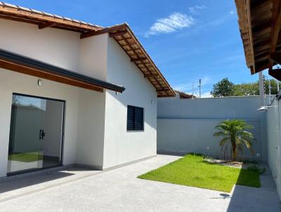 Casa para Venda, em Itanham, bairro Parque Augustos, 3 dormitrios, 1 banheiro, 1 sute, 5 vagas