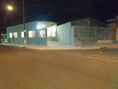 Casa para Venda, em Pirassununga, bairro Vila Becker, 3 dormitrios, 2 banheiros, 2 vagas