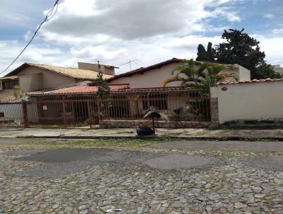 Casa para Venda, em Belo Horizonte, bairro Ouro Preto, 3 dormitrios, 3 banheiros, 1 sute, 4 vagas