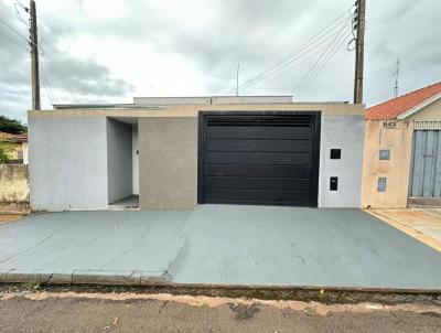 Casa para Locação, em Pereira Barreto, bairro Sede, 3 dormitórios, 1 banheiro, 2 vagas