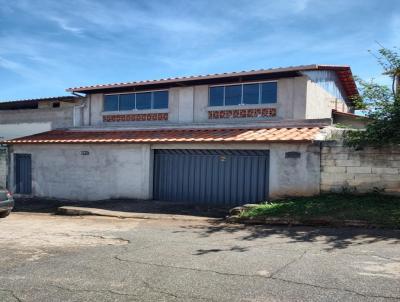 Casa para Venda, em Ouro Branco, bairro 1 de Maio, 3 dormitrios, 2 banheiros, 2 vagas