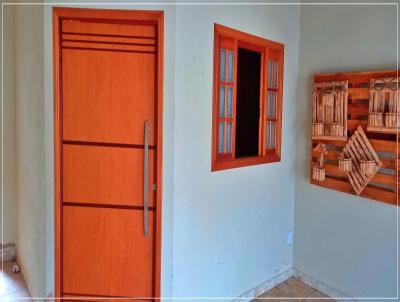Casa para Venda, em Cosmópolis, bairro Parque Residencial das Laranjeiras, 2 dormitórios, 1 banheiro, 1 suíte, 2 vagas