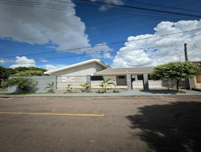 Casa para Venda, em Umuarama, bairro Parque San Remo I, 1 banheiro, 5 sutes, 4 vagas