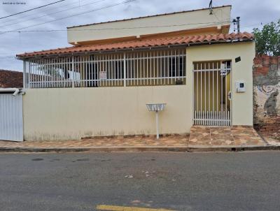 Casa para Venda, em Serrania, bairro Santo Antonio, 3 dormitrios, 1 banheiro, 1 sute, 4 vagas