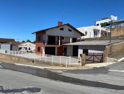 Casa para Venda, em Rio Negrinho, bairro Vila Nova, 4 dormitrios, 3 banheiros, 1 sute, 4 vagas