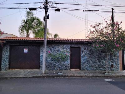 Casa para Venda, em Leme, bairro Vila Santucci, 3 dormitrios, 4 banheiros, 1 sute, 4 vagas