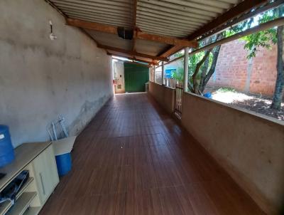 Sobrado para Venda, em Tatu, bairro Jardim Santa Rita de Cssia, 3 dormitrios, 2 banheiros, 3 vagas