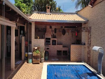 Casa para Venda, em Inhumas, bairro Jardim Suio, 3 dormitrios, 4 banheiros, 1 sute, 3 vagas