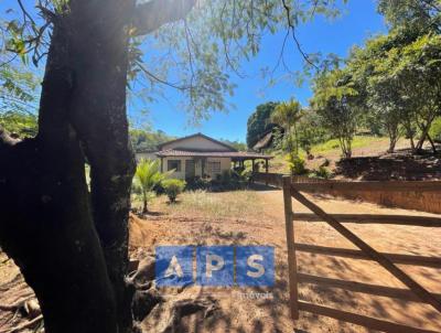 Stio para Venda, em Brumadinho, bairro Marinhos, 3 dormitrios, 1 banheiro, 1 vaga