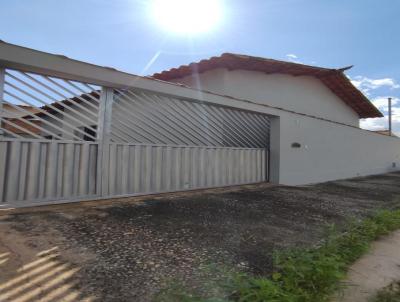Casa para Venda, em Bom Despacho, bairro Jardim dos Anjos 2, 3 dormitrios, 2 banheiros, 1 sute, 2 vagas