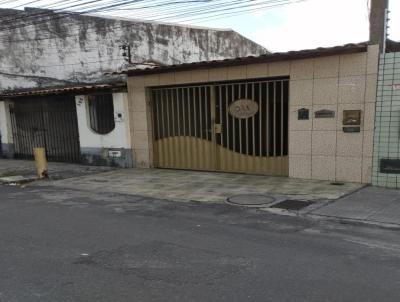 Casa para Venda, em Feira de Santana, bairro PONTO CENTRAL, 3 dormitrios, 1 banheiro, 2 sutes