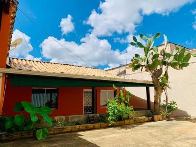 Casa para Venda, em Lagoa Santa, bairro Vila Maria, 3 dormitrios, 1 banheiro, 1 sute, 4 vagas