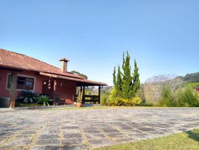 Casas 3 e 4 Quartos para Venda, em Nova Friburgo, bairro Amparo, 4 dormitrios, 3 banheiros, 1 sute, 2 vagas