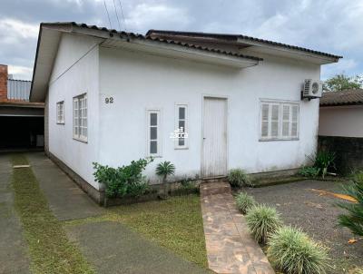 Casa para Locao, em Sombrio, bairro Centro, 2 dormitrios, 1 banheiro, 1 vaga
