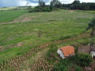 Fazenda para Venda, em , bairro ZONA RURAL, 3 dormitrios, 1 banheiro, 3 vagas