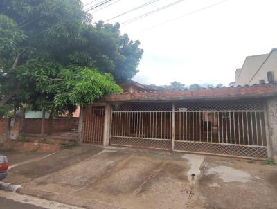 Casa para Venda, em Presidente Prudente, bairro Montalvo, 2 dormitrios, 2 banheiros, 1 sute, 2 vagas